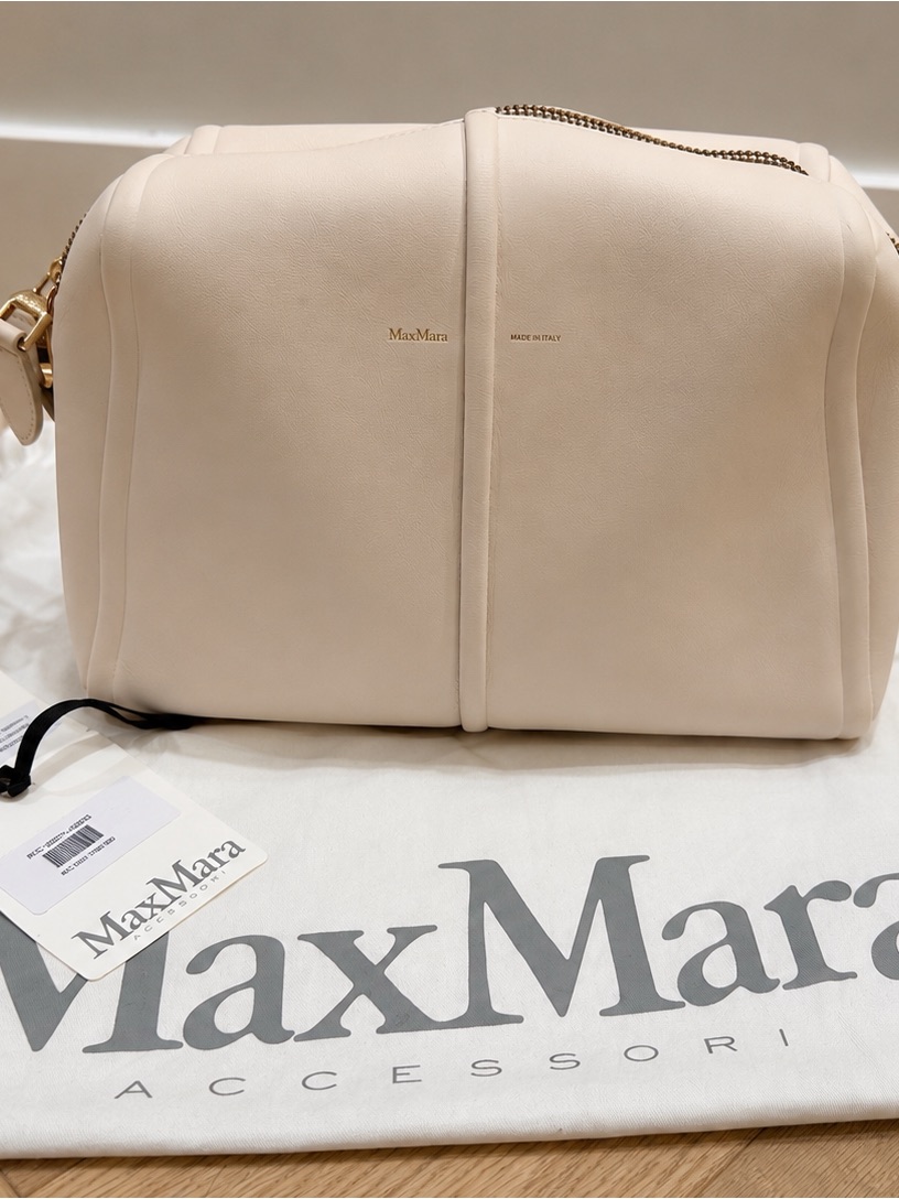 Maxmara Soft Cream Leather Shoulder Bag With Gold Hardware